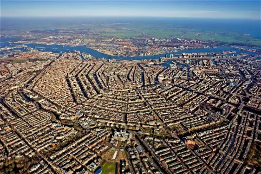 Canais de Amsterdã